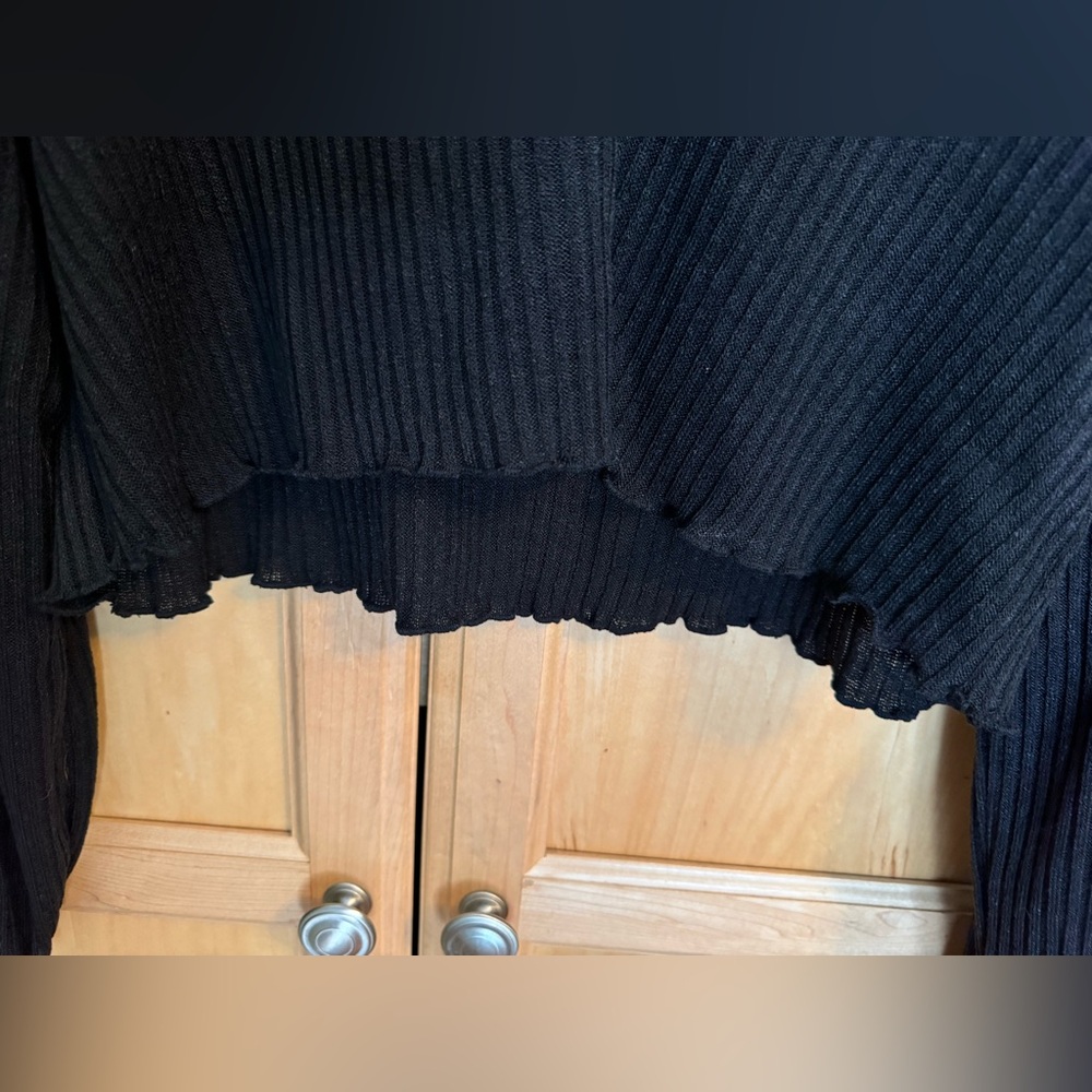 SHEIN Black Ribbed Off Shoulder Crop Top - Picture 11 of 12